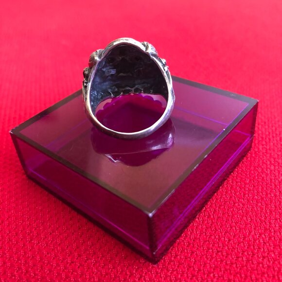Striking Handcrafted Sterling Silver & Onyx Ring from Indonesia - Picture 6 of 9